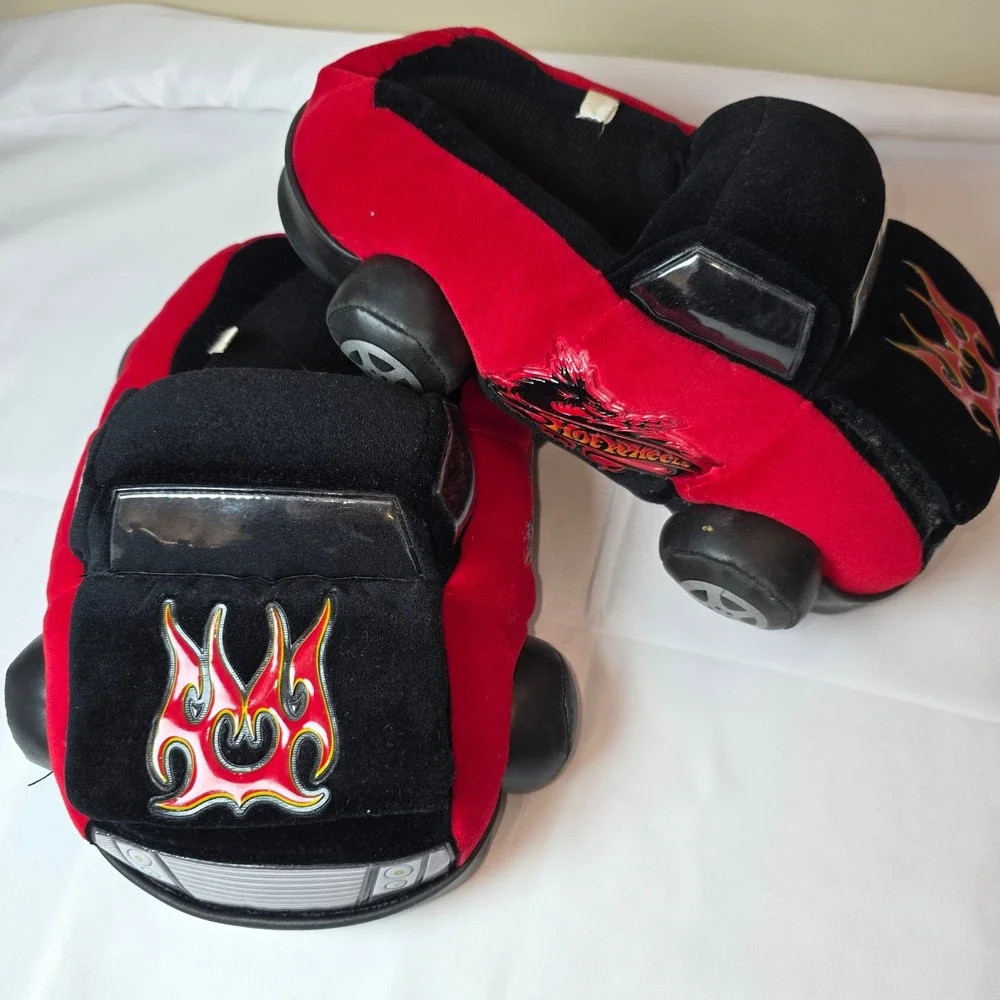 Vintage 2001 Hot Wheels Kids Plush Car Slippers Red Black 3D Race Car Size 4-5 L